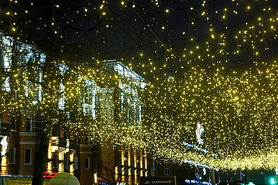 Праздничная атмосфера царит на улицах белорусских городов