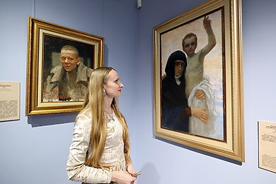 \"Собирал по миллиметру\". Выставка витебского реставратора открылась в Художественном музее