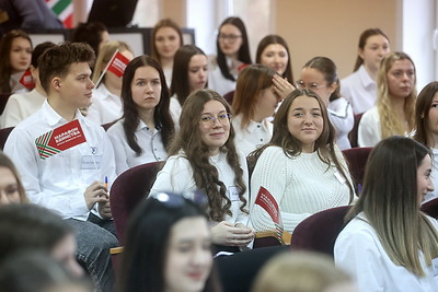 \"Из маленьких крупиц складываются достижения\". О чем говорили на \"НЕскучной НЕлекции\" в Гродненском медколледже