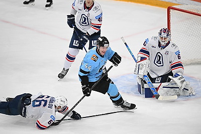 Хоккеисты \"Динамо\" разгромили \"Ладу\" в матче регулярного чемпионата КХЛ