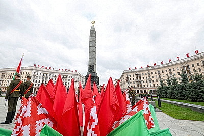 Председатель Кабинета министров Кыргызстана прибыл с официальным визитом в Беларусь