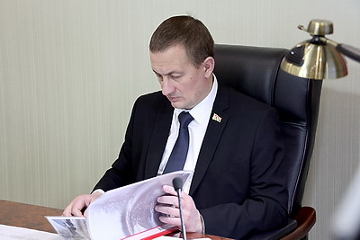 Турчин проводит прием граждан в Минском облисполкоме
