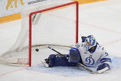 Хоккеисты \"Динамо\" разгромили московских одноклубников