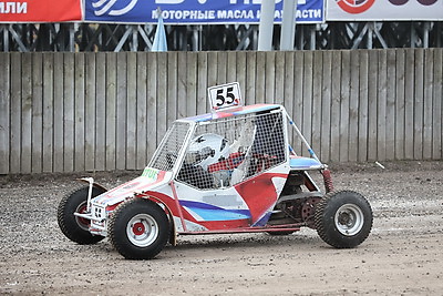 Скорость, азарт и детские мечты. Команда \"МАЗ-СПОРТавто\" провела день открытых дверей под Минском