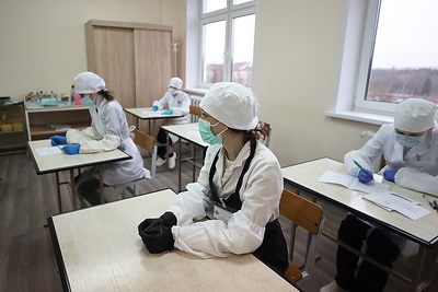 \"Из маленьких крупиц складываются достижения\". О чем говорили на \"НЕскучной НЕлекции\" в Гродненском медколледже
