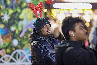 Новогодняя атмосфера и сказочные герои в ярких спектаклях: праздничные локации Минска