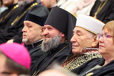 \"Формирование личности и вызовы времени\". Рождественские чтения открылись в Национальной библиотеке