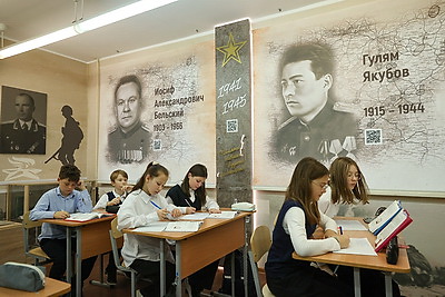 В школах Беларуси подходит к завершению первая учебная четверть