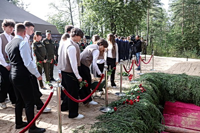 Останки 1091 жертвы нацистов перезахоронили в Минском районе
