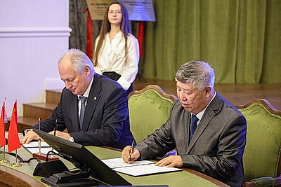 Беларусь и китайская провинция Шаньдун подписали пакет документов о научном сотрудничестве
