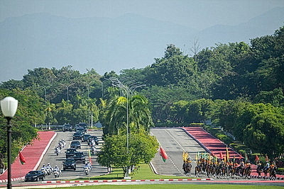 Лукашенко встретился с Мин Аун Хлайном в Президентском дворце в Нейпьидо