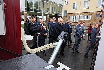 Лукашенко совершил рабочую поездку в Петриковский район