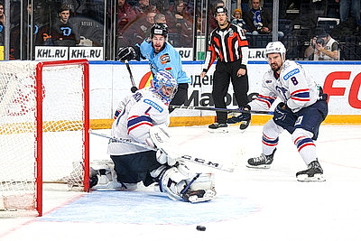 Хоккеисты \"Динамо\" прервали победную серию в матче против \"Лады\"
