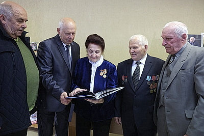 Книгу \"Наш Президент\" презентовали в Шклове