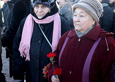 В Витебске состоялась церемония возложения цветов и венков ко Дню защитников Отечества