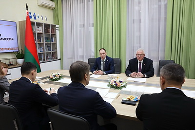 Встречи с международными наблюдателями проходят в ЦИК