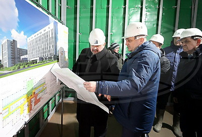 Субботин ознакомился с ходом строительства нового корпуса Витебской областной больницы