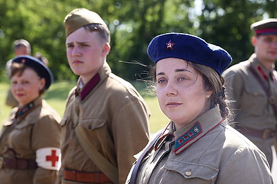 Атмосферу последнего мирного дня 1941 года воссоздали в Бресте