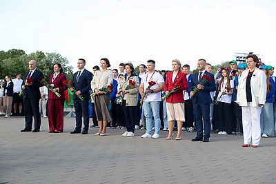 В Брестской крепости участники \"Поезда Памяти\" почтили память погибших на войне