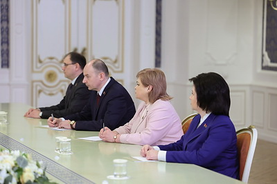 Промышленность, АПК, транспорт и строительство. Лукашенко сформировал оставшиеся блоки правительства