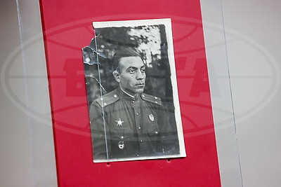Фотопортрет с боевой отметиной. Уникальный снимок представили в Музее истории ВОВ