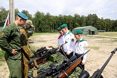 Под Брестом дали старт финалам игр \"Зарничка\", \"Зарница\" и \"Орленок\"