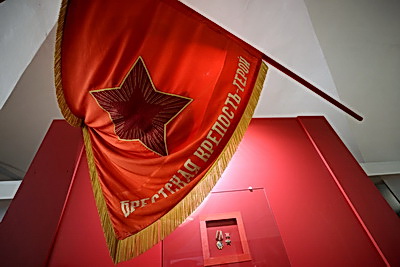 \"Мурашки бежали по телу\". Участники медиатура \"Дорогами Победы\" посетили Брестскую крепость