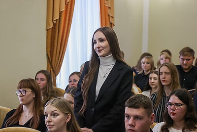 Сергеенко в Браславе пообщался с молодыми специалистами и ознакомился с новым отделением ЦРБ