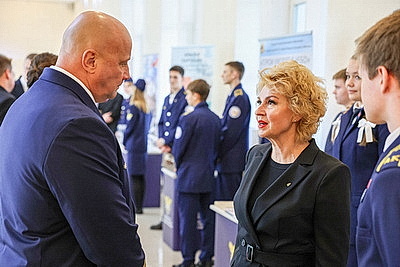 Впервые в истории. Выпускникам Белорусской академии авиации вручили лицензии пилотов