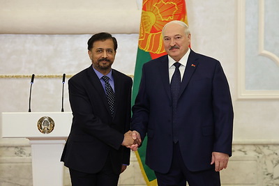 Лукашенко принял верительные грамоты послов девяти стран
