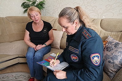 Безопасная осень для всех: МЧС проверяет жилой фонд