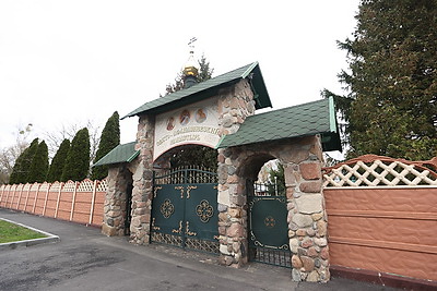 Место с особой энергией. Молодежь помогла в благоустройстве Свято-Афанасьевского мужского монастыря