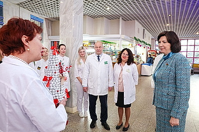 В ожидании новогоднего чуда. Кочанова поздравила юных пациентов РНПЦ детской онкологии