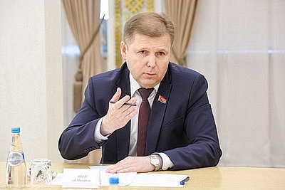 Встреча с делегацией Санкт-Петербурга прошла в Совете Республики