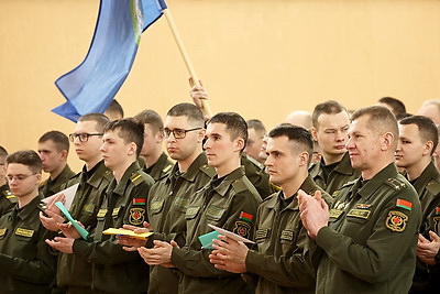 Детские пожелания военным. В Минске стартовала республиканская акция \"Мое письмо солдату\"