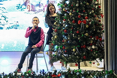 Турчин поздравил воспитанников Ивенецкого социального пансионата