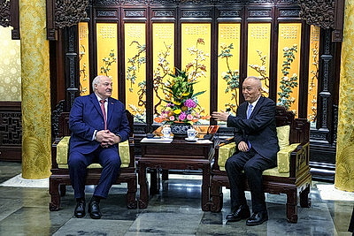 Лукашенко в Пекине встретился с членом Постоянного комитета Политбюро ЦК КПК Цай Ци