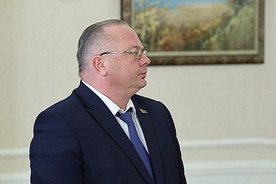 Лукашенко представили два варианта программы пятилетки