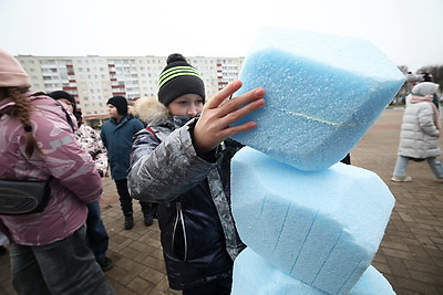 Более 600 ребят собрал областной новогодний праздник в Солигорске