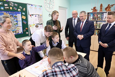 Обновленный центр творчества детей и молодежи открыли в Калинковичах