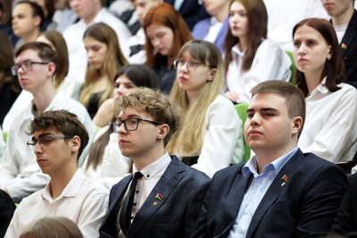 \"Основу успеха закладывают кадры\". Республиканский форум сельской молодежи проходит в Горках