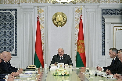Лукашенко собрал совещание по развитию районов Припятского Полесья