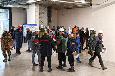 Республиканский субботник прошел на объекте строительства хирургического корпуса Минской облбольницы