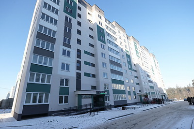 Хренин: в 2025 году будет построено и сдано более 700 арендных квартир для военнослужащих