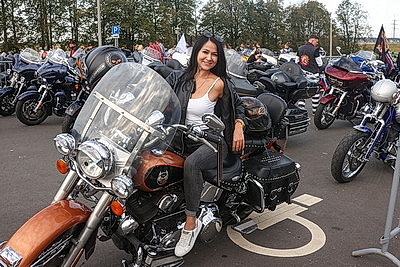 Мотопарад H.O.G. Rally Minsk стартовал от Кургана Славы в праздничный Минск