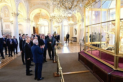 Рабочий визит Лукашенко в Россию продолжился неформальной встречей лидеров стран СНГ в Эрмитаже