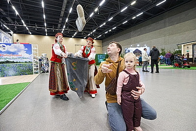 Познавательно, увлекательно, красиво. На выставке \"Моя Беларусь\" в праздничные выходные ажиотаж