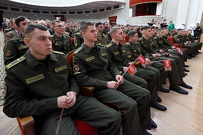 \"Марафон единства\": в Минске состоялась встреча на проекте \"Моя жизнь. Мой путь. Мой Президент\"