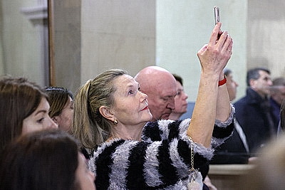 \"Знамя Победы\": какие картины можно увидеть на передвижном выставочном проекте в НХМ