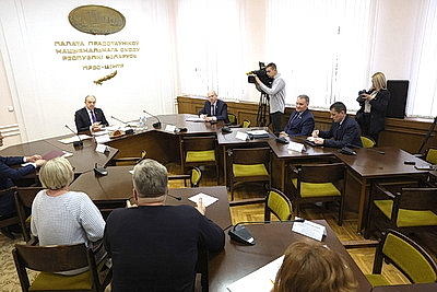 Сергеенко провел личный прием граждан